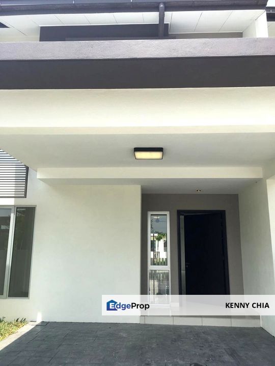 Double Storey (22 x 75)  Arahsia Tropicana Aman , Selangor, Telok Panglima Garang