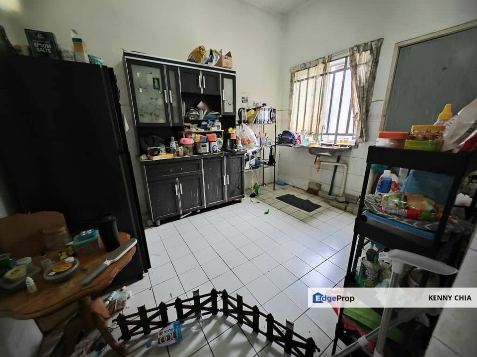 Double Storey Putra Permai 8B Seri Kembangan , Selangor, Seri Kembangan
