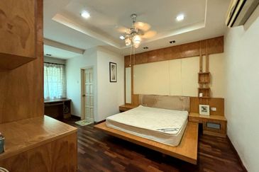 Semi D Corner (70 x 100) Puteri 8 Puteri Puchong