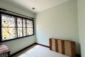 Semi D Corner (70 x 100) Puteri 8 Puteri Puchong