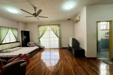 Semi D (45 x 120) Puteri 8 Bandar Puteri Puchong 