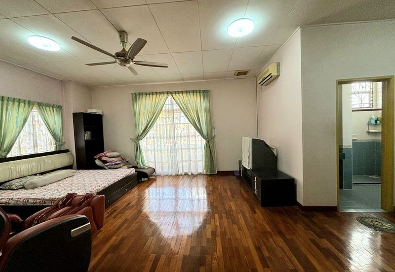 Semi D (45 x 120) Puteri 8 Bandar Puteri Puchong 