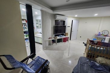 Jalan Putra Prima 3/14