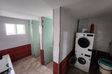 Jalan Putra Prima 3/14