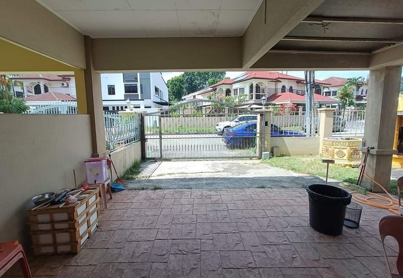 Corner (40 x 75) Puteri 8 Bandar Puteri Puchong