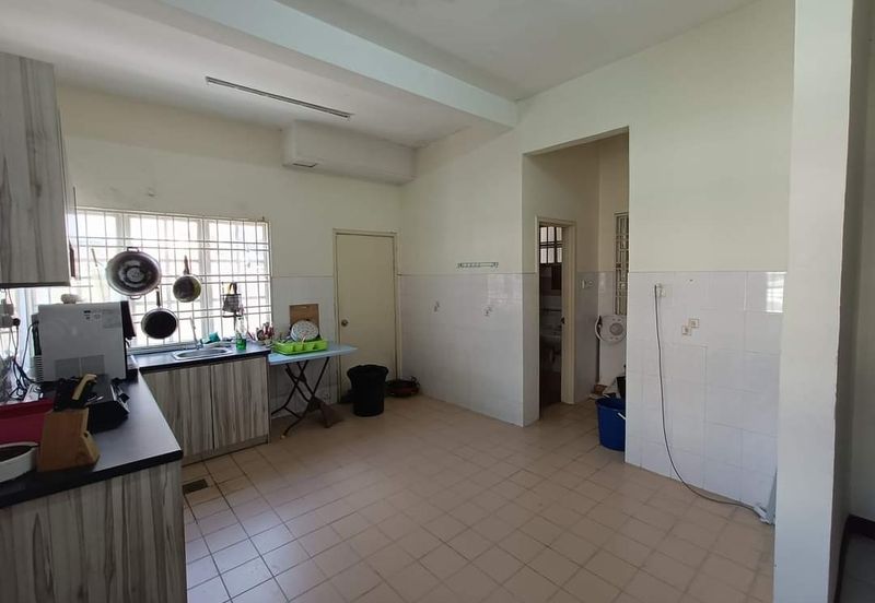 Corner (40 x 75) Puteri 8 Bandar Puteri Puchong