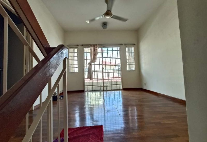 Corner (40 x 75) Puteri 8 Bandar Puteri Puchong