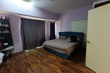 Corner (40 x 75) Puteri 8 Bandar Puteri Puchong