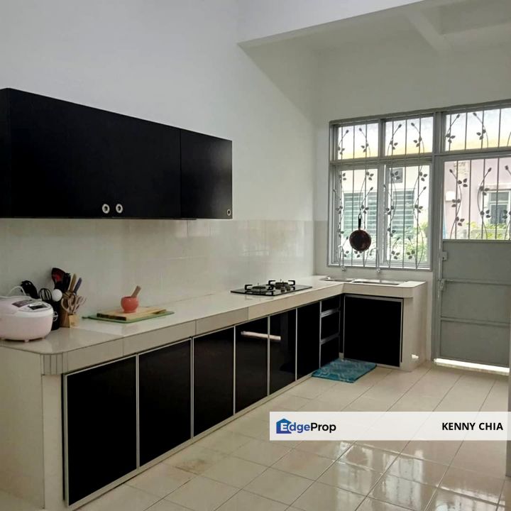 Double Storey Renovated Lake Visa Taman Tasik Prima Puchong, Selangor, Puchong