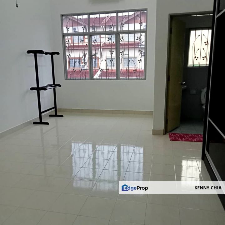 Double Storey Renovated Lake Visa Taman Tasik Prima Puchong, Selangor, Puchong
