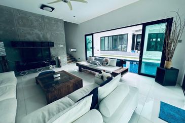 Perdana Lakeview East