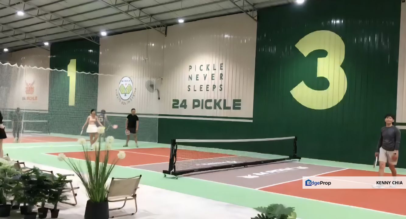 Warehouse Converted Pickleball Courts Taman Puchong Indah Kinrara Puchong, Selangor, Puchong