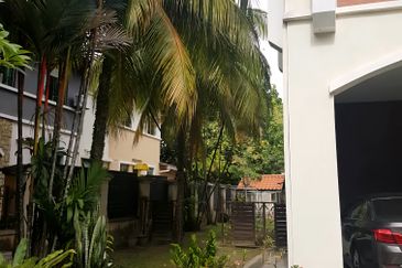 Jalan Anggerik Eria 31/107A