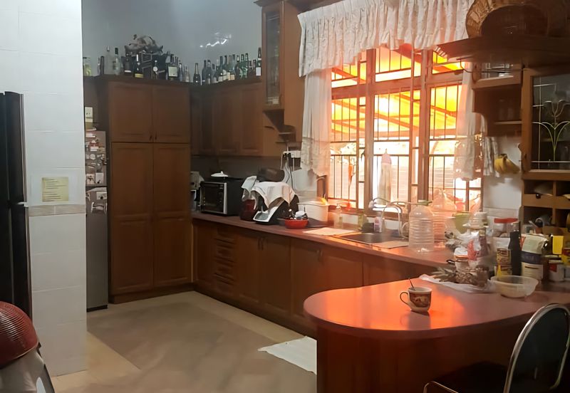 Jalan Anggerik Eria 31/107A