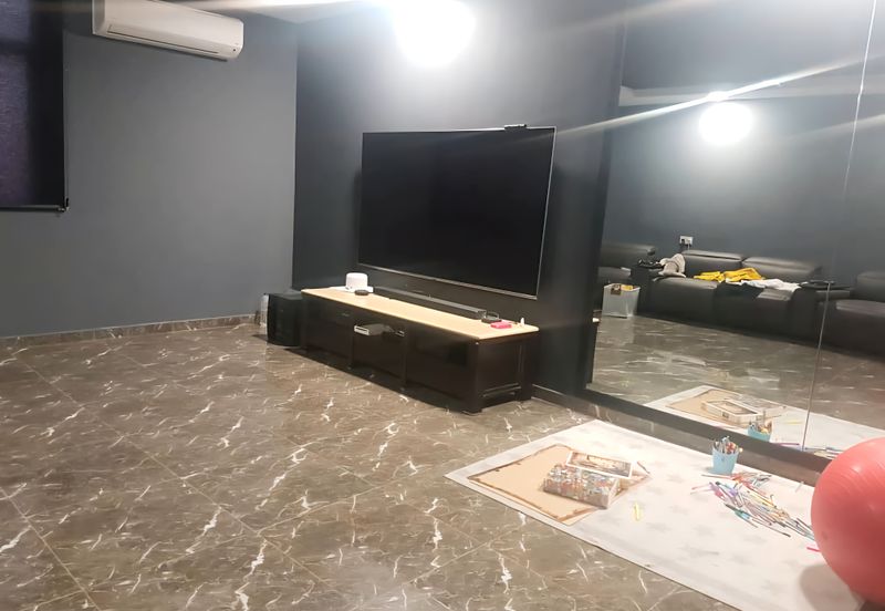 Jalan Anggerik Eria 31/107A