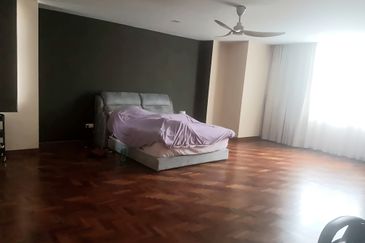 Jalan Anggerik Eria 31/107A