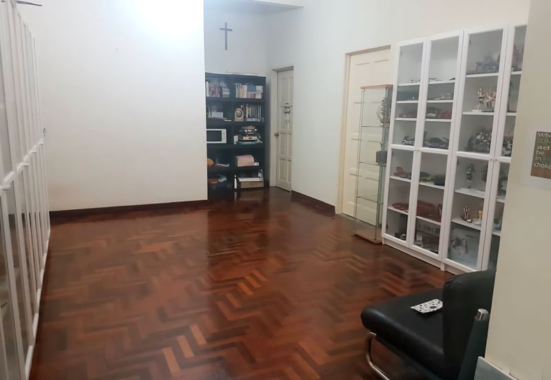 Jalan Anggerik Eria 31/107A