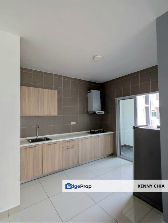 Aurora Residence Lake Side City Corner Unit, Selangor, Puchong