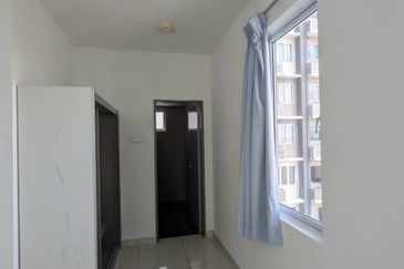 Aurora Residence @ Lake Side City