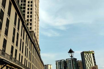 Equine Residence Shoplot