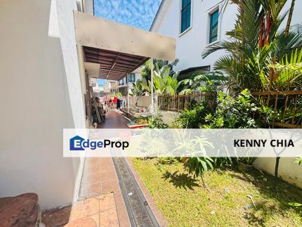 End Lot (32 x 70) 2.5 Storey Renovated Freehold Meranti Jaya Puchong, Selangor, Puchong