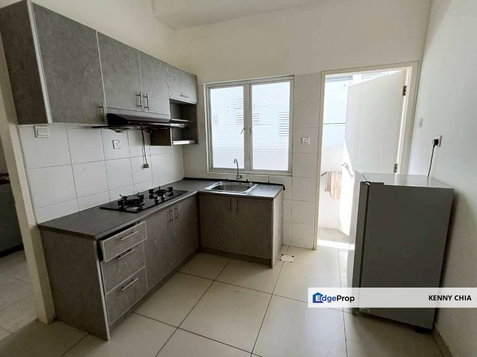 3 Storey Terrace Partially Furnished Bayu Heights 2 Balakong Seri Kembangan , Selangor, Seri Kembangan