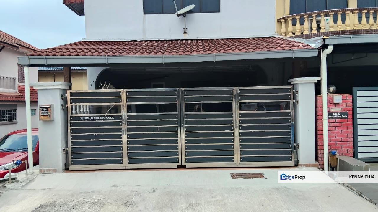 End Lot Double Storey Fully Extended Merpati Puchong Jaya , Selangor, Puchong