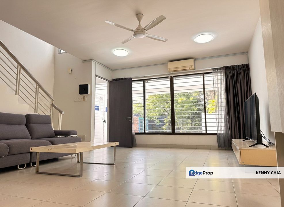 Double Storey Terrace Fully Furnished & Renoavted Taman Puchong Prima, Selangor, Puchong
