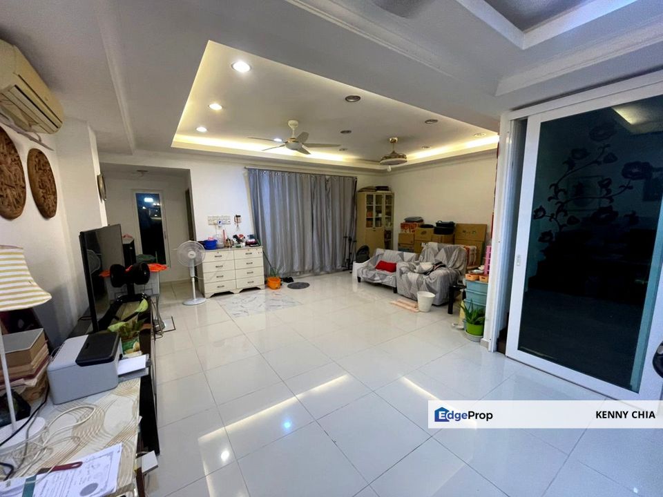 2.5 Storey (22 x 110) Fully Renovated Mutiara Indah Puchong, Selangor, Puchong