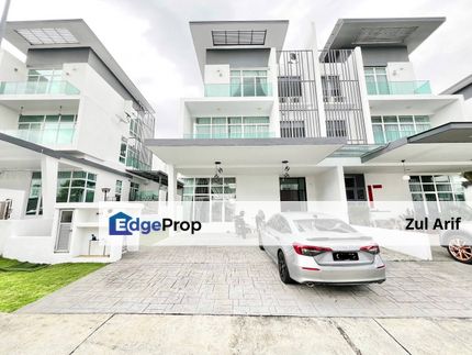 3 STOREY SEMI D CLOVER GARDEN RESIDENCE, CYBERJAYA, Selangor, Cyberjaya