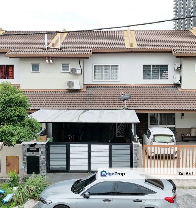 Taman Desiran Bayu Puchong, 2 Storey House For Sale, Fully Renovated, Selangor, Puchong