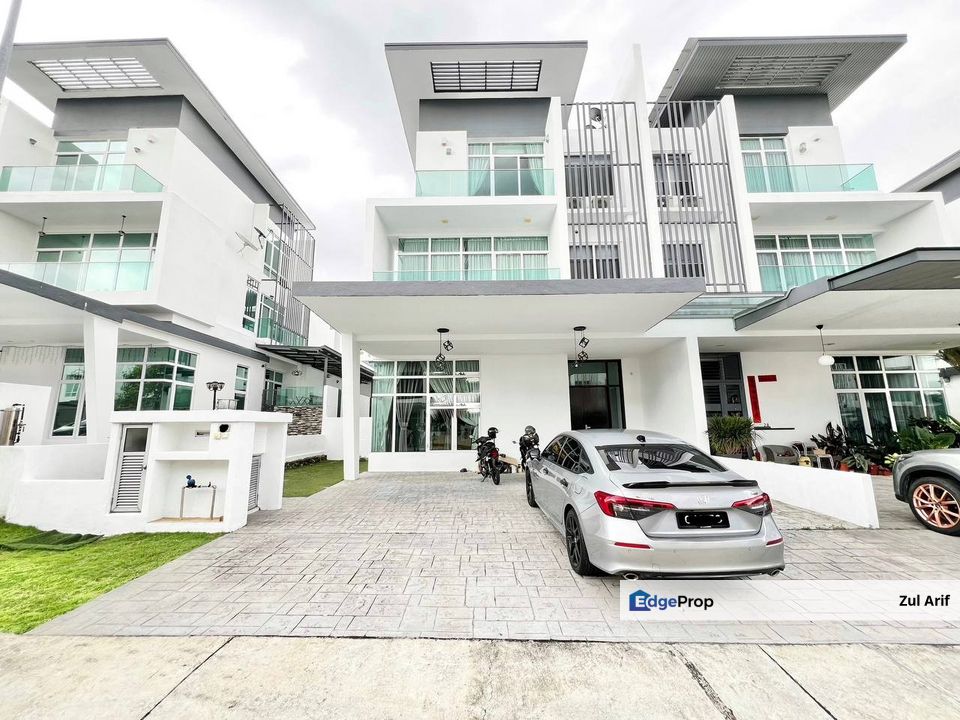 Semi D Three Storey Clover Garden Residence, Cyberjaya, Selangor, Cyberjaya