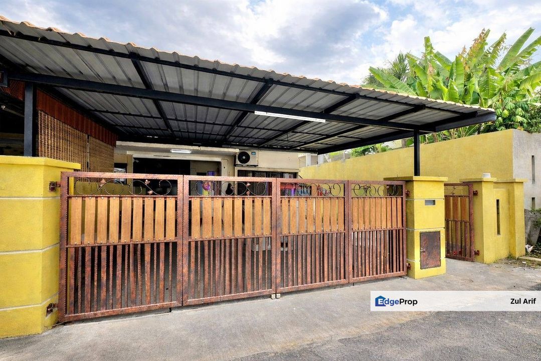 Taman Selayang Mutiara, Single Storey Semi D House For Sale, Selangor, Selayang