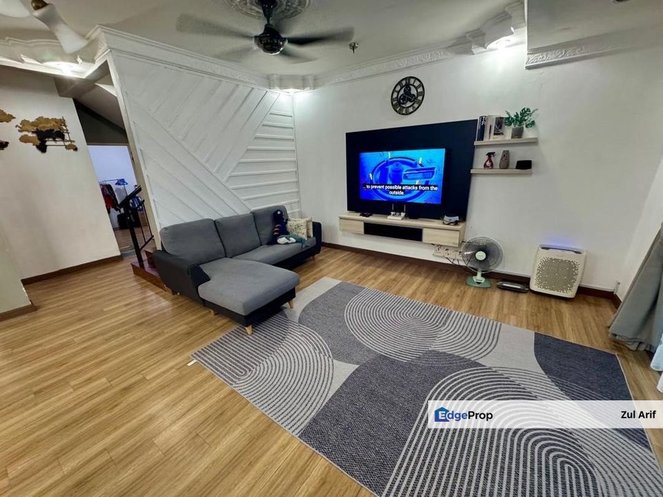 Taman Saujana Utama 1 Sungai Buloh, 2 Storey Semi D House For Sale, Fully Renovated, Selangor, Sungai Buloh