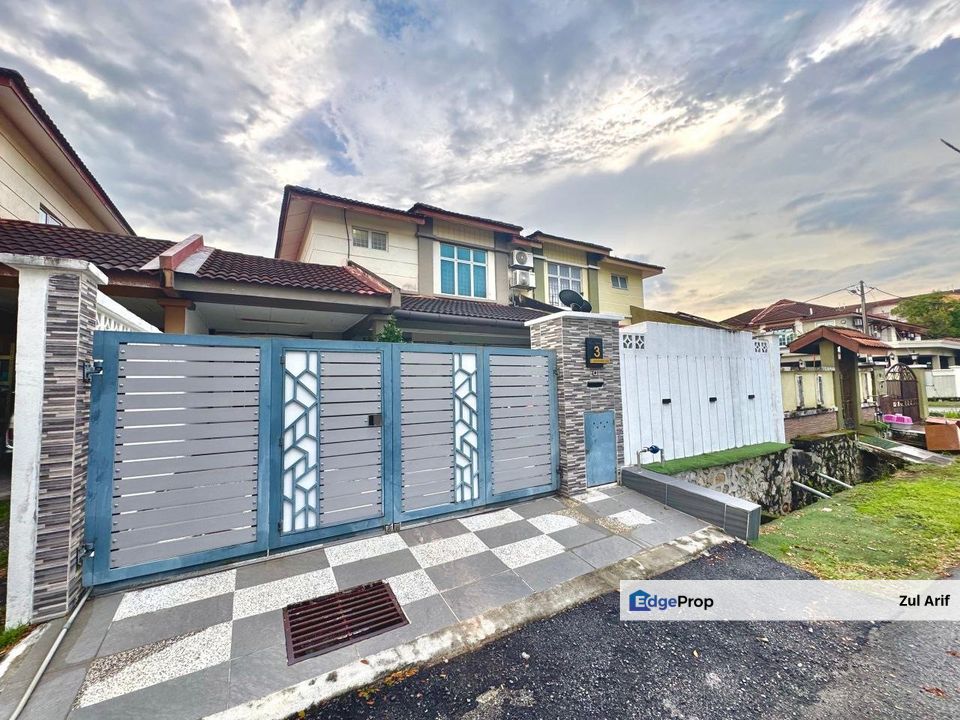 Taman Saujana Utama 1 Sungai Buloh, 2 Storey Semi D House For Sale, Fully Renovated, Selangor, Sungai Buloh