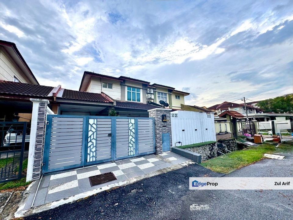 Taman Saujana Utama 1 Sungai Buloh, 2 Storey Semi D House For Sale, Fully Renovated, Selangor, Sungai Buloh