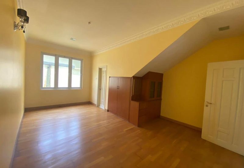 Impian Golf & Country Club