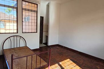 Taman Tasik Semenyih (Lake Residence)