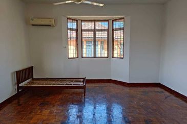 Taman Tasik Semenyih (Lake Residence)