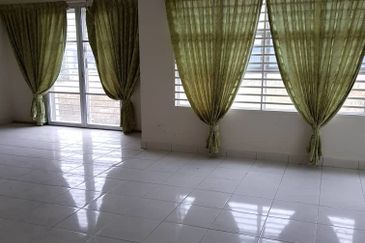 Taman Tasik Semenyih (Lake Residence)