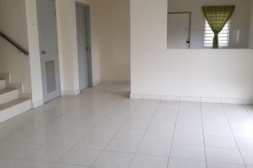 Taman Tasik Semenyih (Lake Residence)