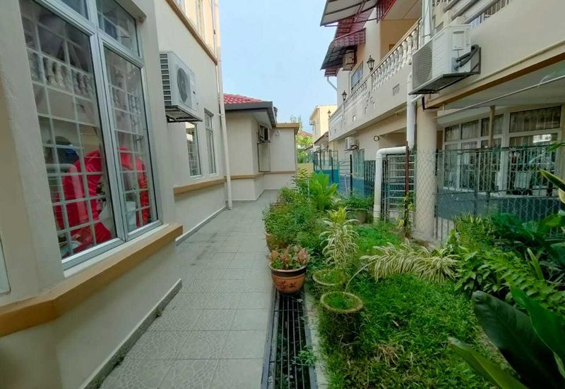 Taman Tasik Semenyih (Lake Residence)