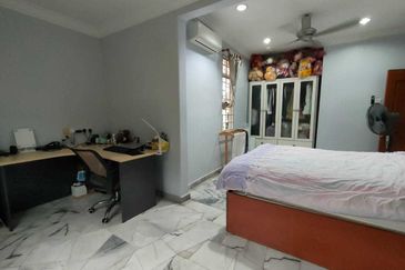 Taman Tasik Semenyih (Lake Residence)