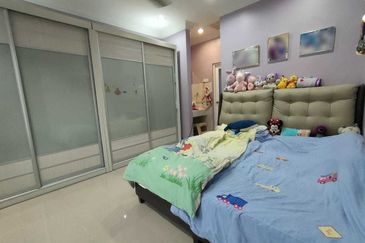 Taman Tasik Semenyih (Lake Residence)