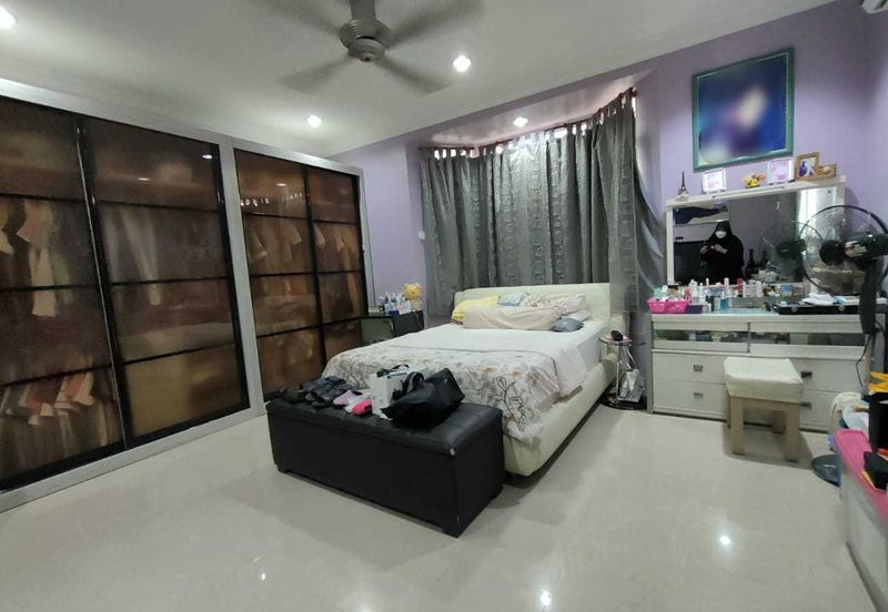 Taman Tasik Semenyih (Lake Residence)