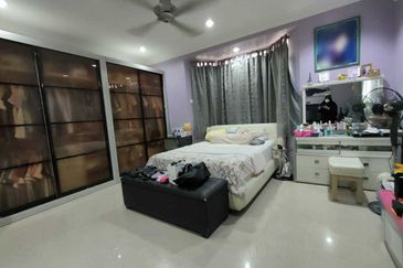 Taman Tasik Semenyih (Lake Residence)