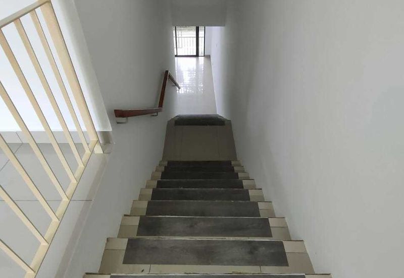 Crescent Park Townvilla