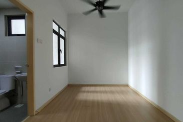 Crescent Park Townvilla