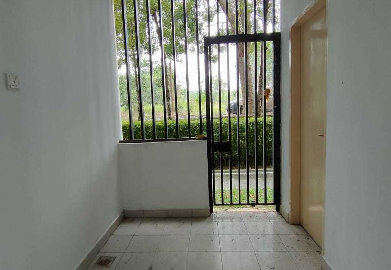 Crescent Park Townvilla