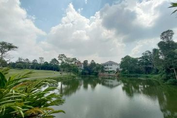 Impian Golf & Country Club